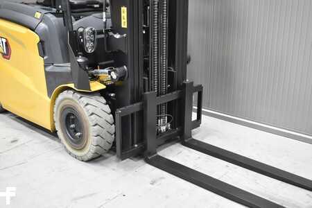 Elektro čtyřkolový VZV 2020  CAT Lift Trucks EP 25 CN (6)