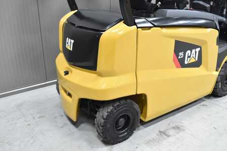 Elektro čtyřkolový VZV 2019  CAT Lift Trucks EP 25 N (8)