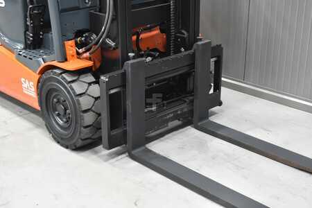 Elektro tříkolové VZV 2013  Toyota 8FBET15 (6)