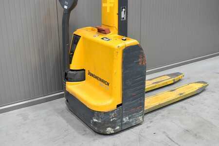 Magasemelésű béka 2012  Jungheinrich EMC 110 (7)