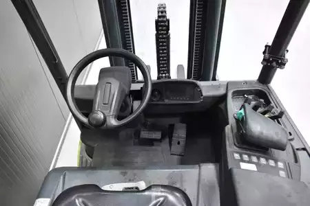 Eléctrica de 4 ruedas 2021  CAT Lift Trucks 2EPC5000 (7)