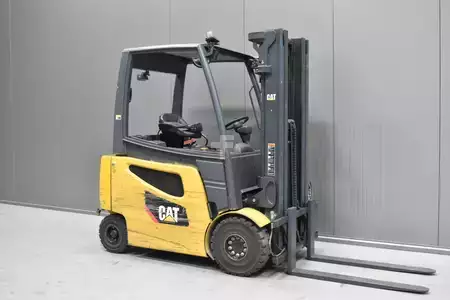 Elektrisk- 4 hjul 2021  CAT Lift Trucks 2EPC5000 (1)