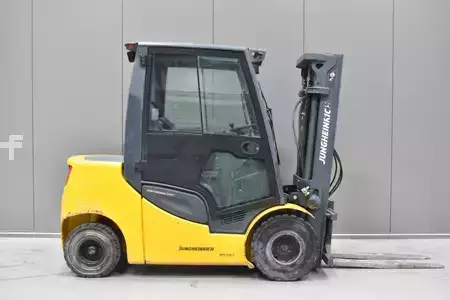 Carretilla elevadora diésel 2015  Jungheinrich DFG 430 s (3)