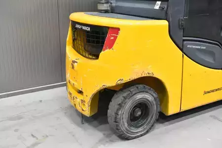 Carretilla elevadora diésel 2015  Jungheinrich DFG 430 s (8)
