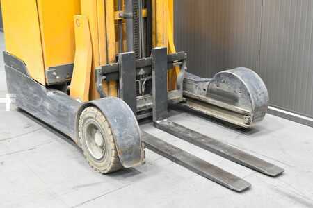 Carretilla retráctil 2015  Jungheinrich ETV C 16 (5)