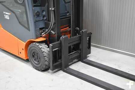 Elektro 4 Rad 2019  Toyota 8FBM16T (6)