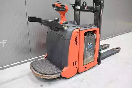 Pallet Stackers 2019  Linde D 12 AP (7)