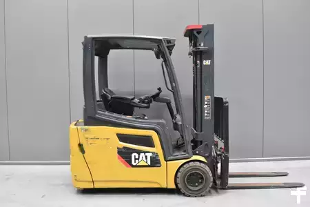 3-wiel elektrische heftrucks 2017  CAT Lift Trucks 2ET4000 (3)