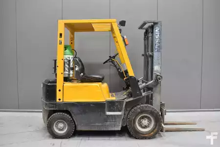 Carrelli elevatori GPL - Nissan NH01A15 (3)