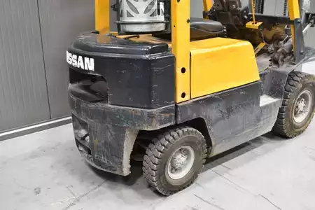 Carrelli elevatori GPL - Nissan NH01A15 (8)