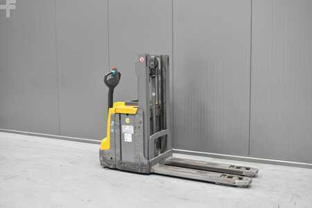 Magasemelésű béka 2019  Jungheinrich EJD 220 (1)