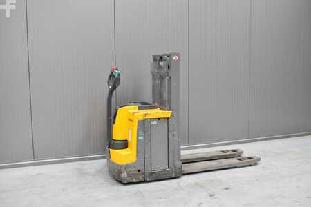 Magasemelésű béka 2019  Jungheinrich EJD 220 (4)