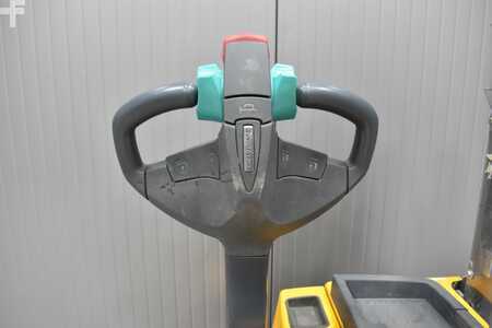 Magasemelésű béka 2019  Jungheinrich EJD 220 (6)