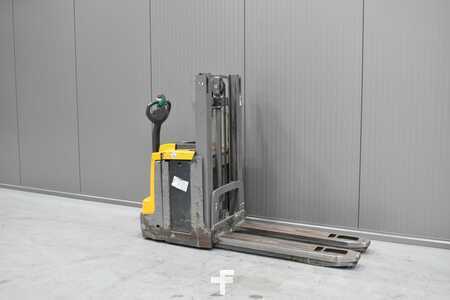 Magasemelésű béka 2019  Jungheinrich EJD 220 (1)