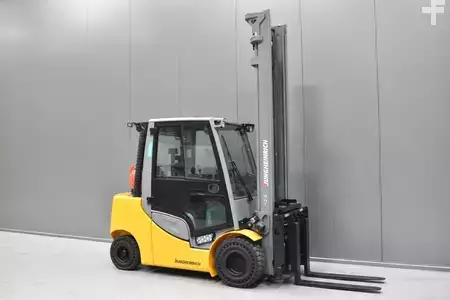 Carretilla elevadora GLP 2020  Jungheinrich TFG 435s (1)