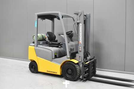 Nestekaasutrukki 2016  Jungheinrich TFG 316 (1)