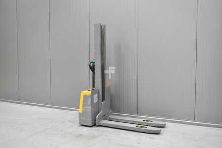 Stoccatori 2022  Jungheinrich EJC M10 (1)