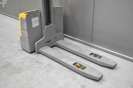 Stoccatori 2022  Jungheinrich EJC M10 (5)