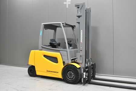 Elektro 4 Rad 2019  Jungheinrich EFG 540 (1)