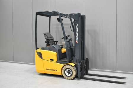 El truck - 3 hjulet 2007  Jungheinrich EFG 110 (1)