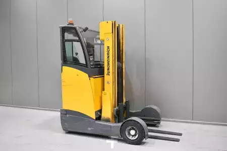 Chariots à mât rétractable 2012  Jungheinrich ETV C 16 (1)