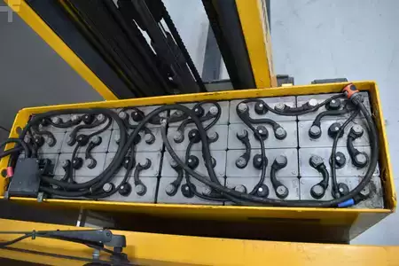 Chariots à mât rétractable 2012  Jungheinrich ETV C 16 (10)