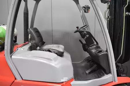 Gázüzemű targoncák 2012  Manitou MI 25 G (5)