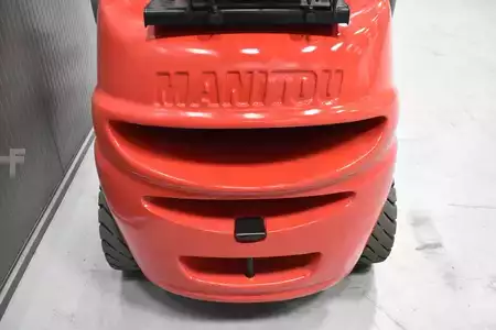 Gázüzemű targoncák 2012  Manitou MI 25 G (9)