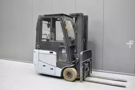 Eléctrica de 3 ruedas 2018  Nissan 1N1L15Q (1)
