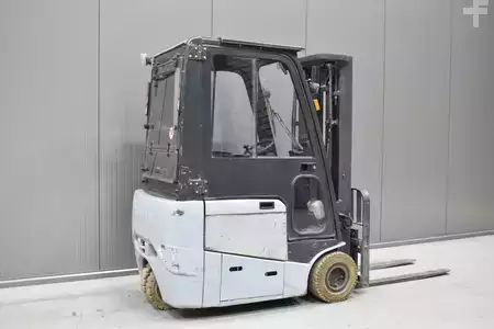 Eléctrica de 3 ruedas 2018  Nissan 1N1L15Q (4)