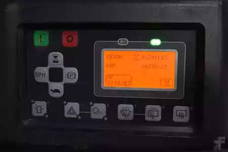 Eléctrica de 4 ruedas 2018  Toyota 8FBM16T (10)