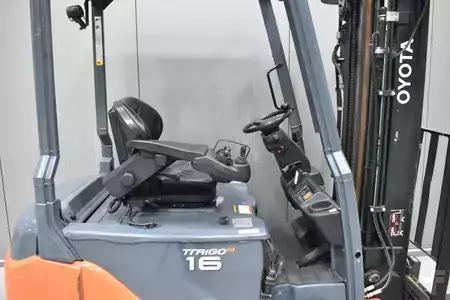 Eléctrica de 4 ruedas 2018  Toyota 8FBM16T (5)