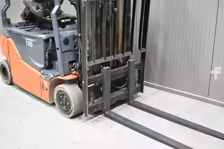 Eléctrica de 4 ruedas 2018  Toyota 8FBM16T (6)