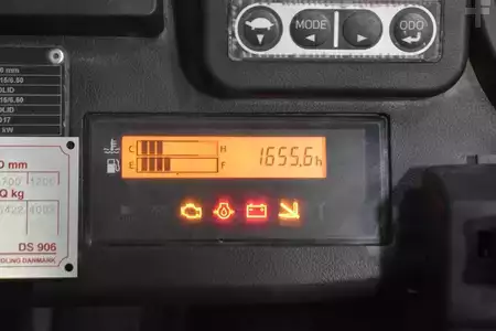 Dízel targoncák 2017  Toyota 40-8FD70N (10)