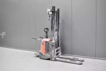 Pallet Stackers 2015  BT SPE 125L (1)