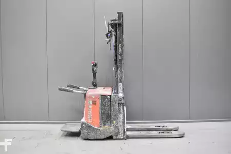 Pallet Stackers 2015  BT SPE 125L (3)