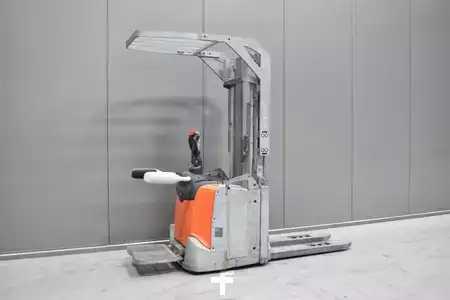 Apilador eléctrico 2022  Toyota SPE 120L (4)