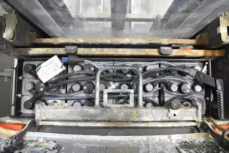 Apilador eléctrico 2022  Toyota SPE 120L (8)