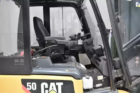 Elektrisk- 4 hjul 2013  CAT Lift Trucks EP 50 (5)