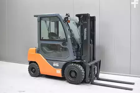 Dieseltruck 2018  Toyota 02-8FDF25 (1)