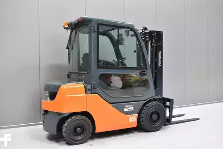 Dieseltruck 2018  Toyota 02-8FDF25 (4)