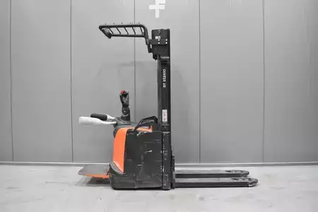 Apilador eléctrico 2018  Toyota SPE 120L (3)