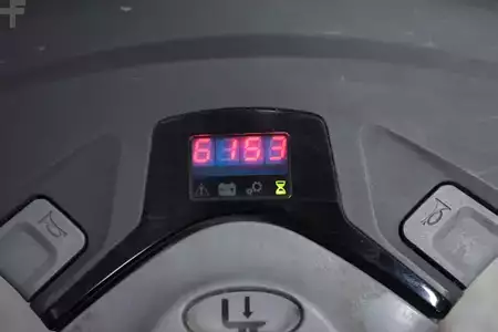 Apilador eléctrico 2016  BT SPE 120L (8)