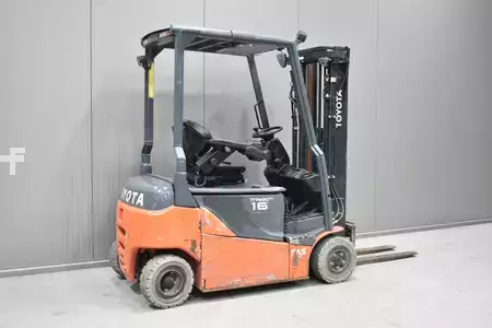 Eléctrica de 4 ruedas 2018  Toyota 8FBM16T (4)