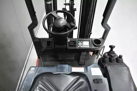 Eléctrica de 4 ruedas 2018  Toyota 8FBM16T (7)