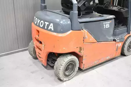 Eléctrica de 4 ruedas 2018  Toyota 8FBM16T (8)