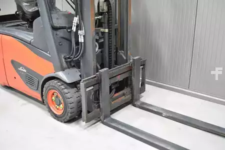 Elektro tříkolové VZV 2017  Linde E 16 C - 02 (5)