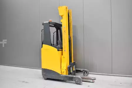 Työntömastotrukki 2013  Jungheinrich ETV 110 (1)