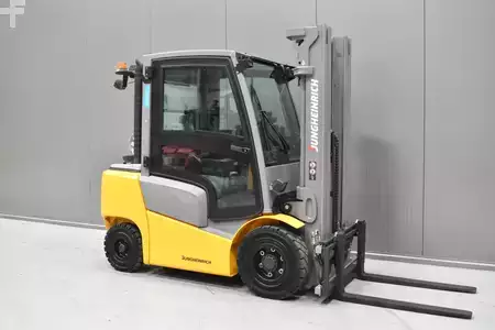 Carrelli elevatori GPL 2018  Jungheinrich TFG 425 (1)