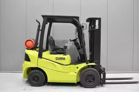 Gas truck 2017  Clark GTS 25L (3)